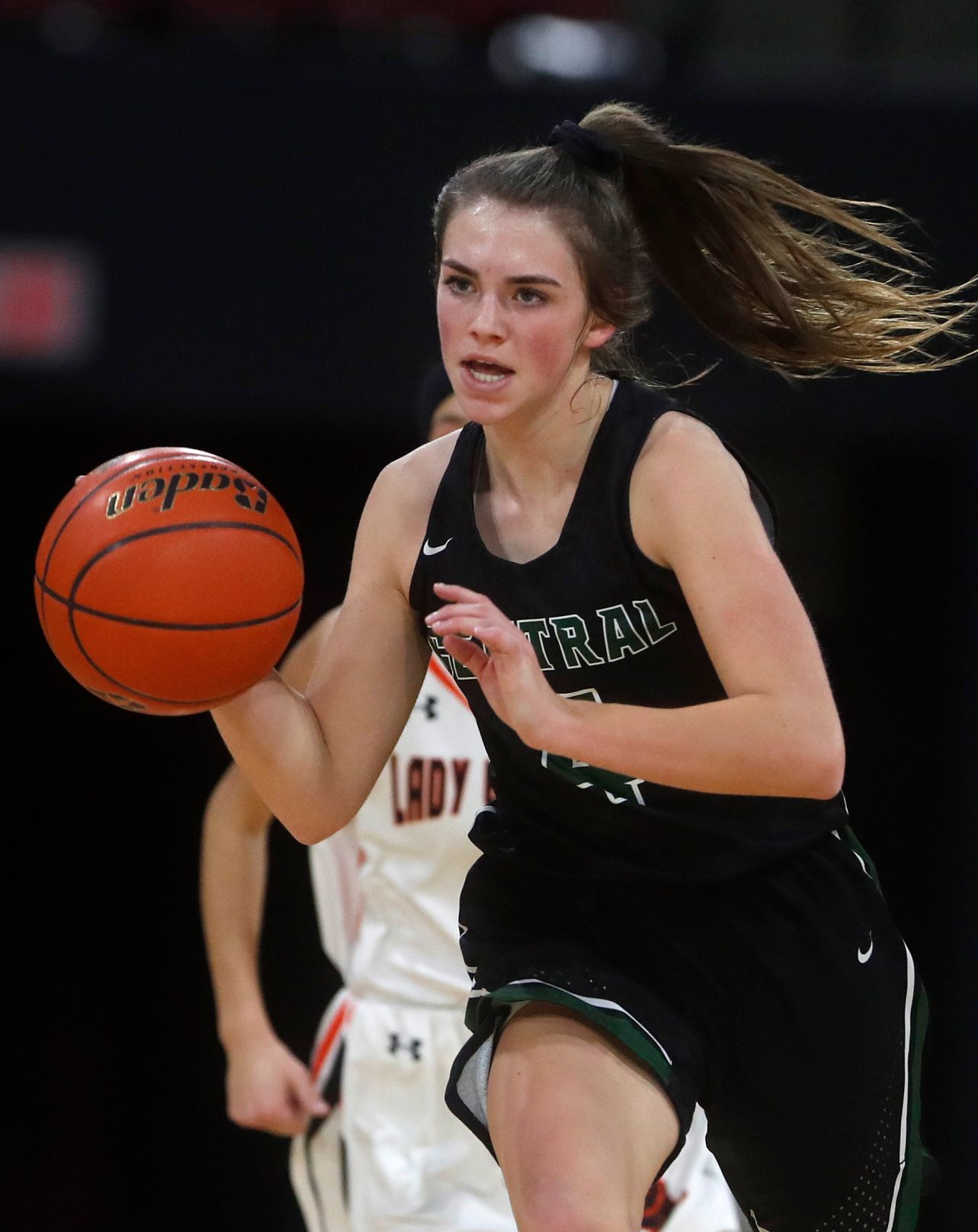 Hardin holds on to beat Billings Central, 44-41
